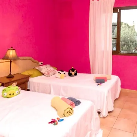 3 Bedrooms House With Enclosed Garden And Wifi At La Oliva 8 Km Away From The Beach * La Oliva