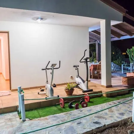 3 Bedrooms House With Enclosed Garden And Wifi At La Oliva 8 Km Away From The Beach * La Oliva