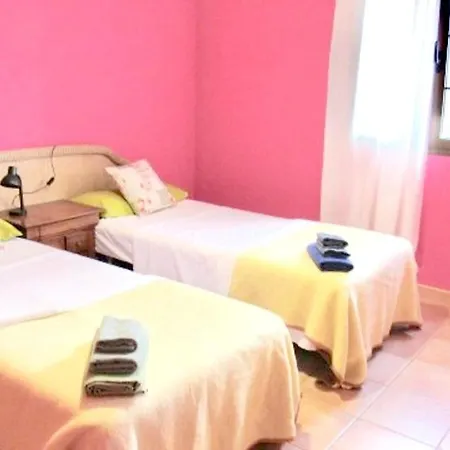Vakantiehuis 3 Bedrooms House With Enclosed Garden And Wifi At La Oliva 8 Km Away From The Beach La Oliva