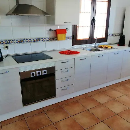 Holiday home 3 Bedrooms House With Enclosed Garden And Wifi At La Oliva 8 Km Away From The Beach *