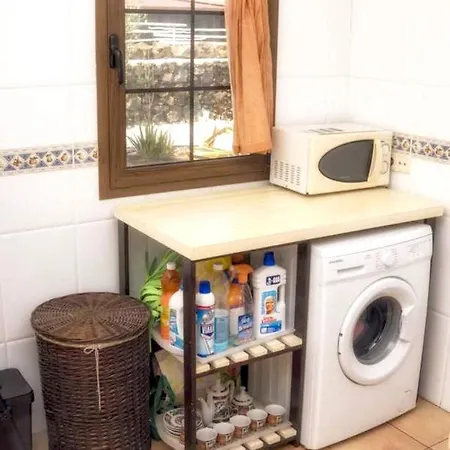 Vakantiehuis 3 Bedrooms House With Enclosed Garden And Wifi At La Oliva 8 Km Away From The Beach La Oliva