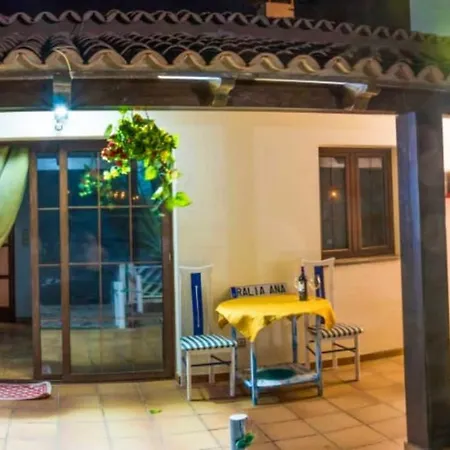 3 Bedrooms House With Enclosed Garden And Wifi At La Oliva 8 Km Away From The Beach * La Oliva