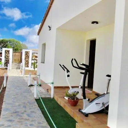 Vakantiehuis 3 Bedrooms House With Enclosed Garden And Wifi At La Oliva 8 Km Away From The Beach La Oliva