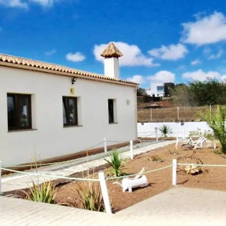 Vakantiehuis 3 Bedrooms House With Enclosed Garden And Wifi At La Oliva 8 Km Away From The Beach *