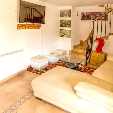 3 Bedrooms House With Enclosed Garden And Wifi At La Oliva 8 Km Away From The Beach